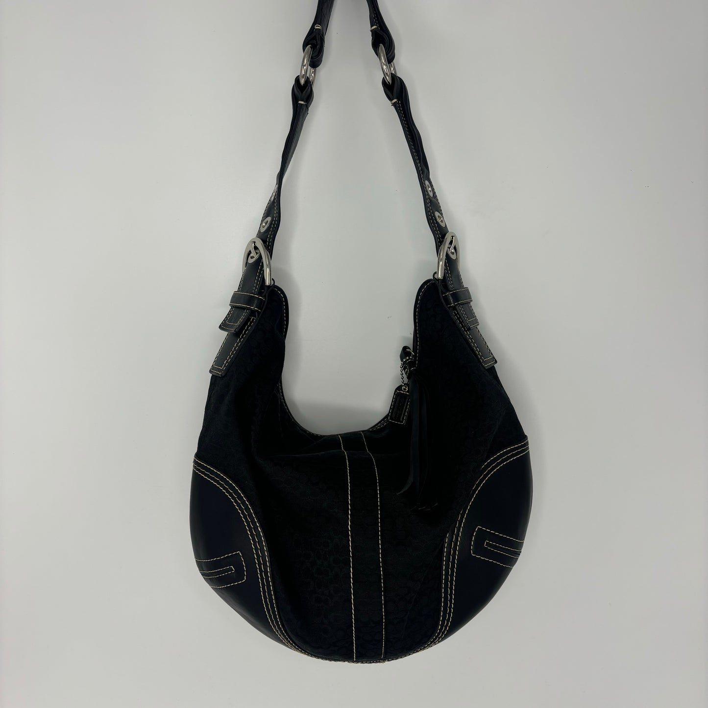 Coach Signature Hobo - Black
