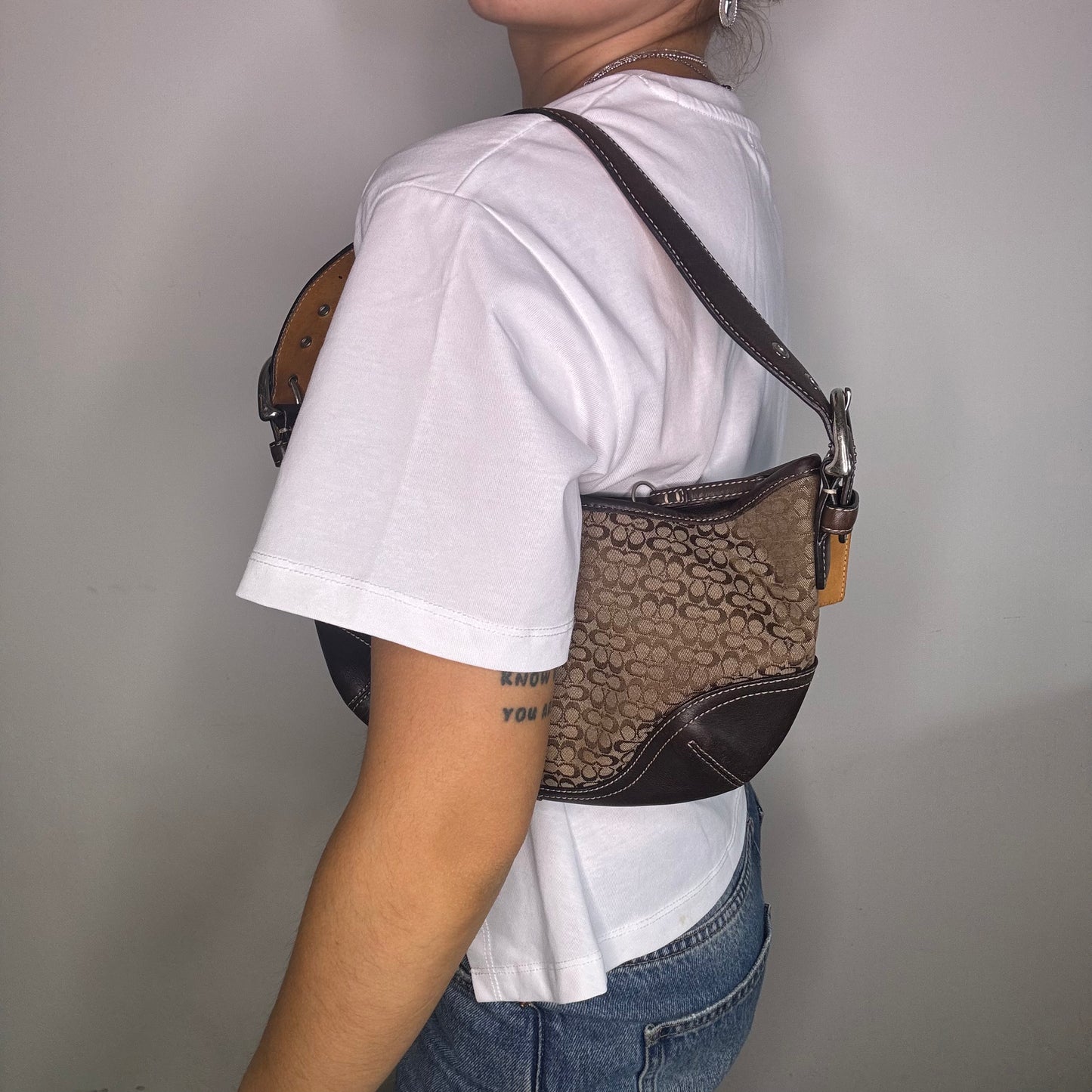 Coach Signature Hobo Mini - Brown